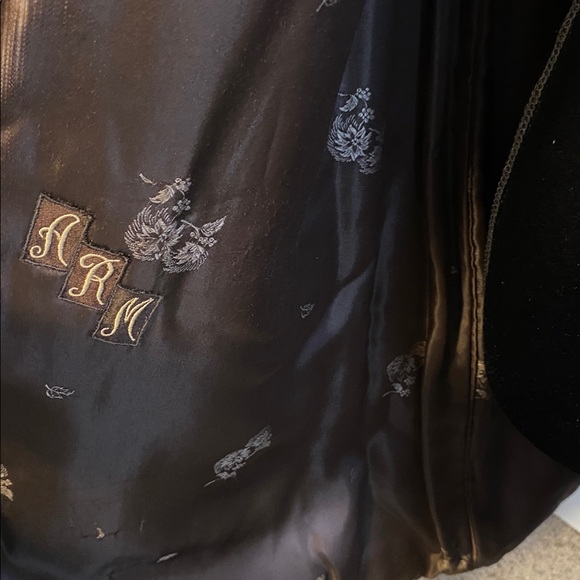 Luxurious Brown Faux Fur Coat by Annis Furs - Picture 5 of 8